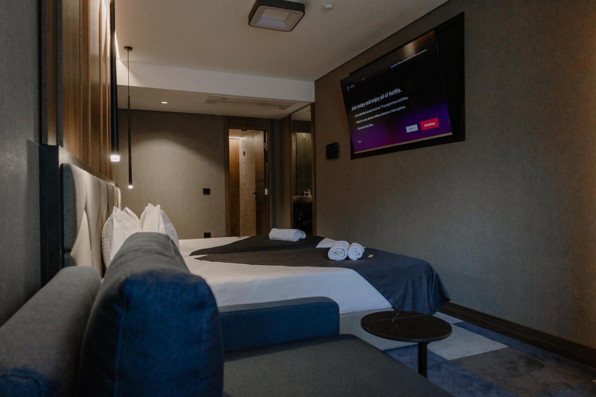 Lumiere Hotel Belgrade Exterior photo
