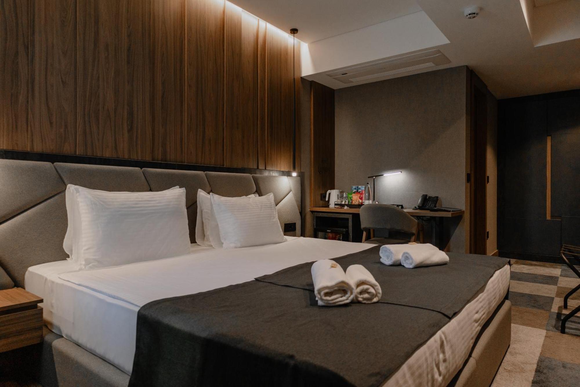 Lumiere Hotel Belgrade Exterior photo