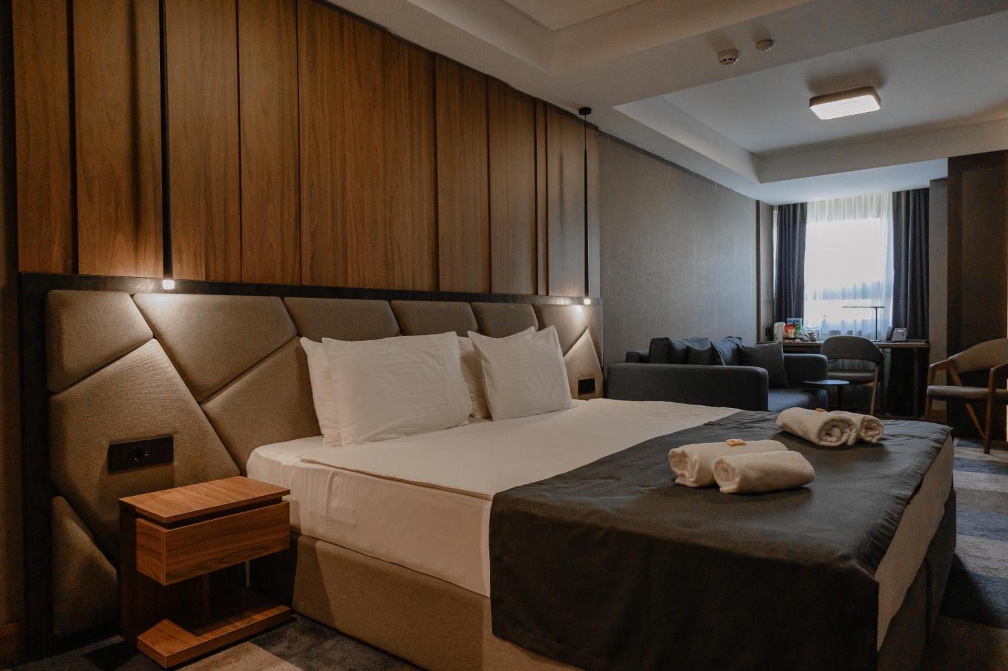 Lumiere Hotel Belgrade Exterior photo